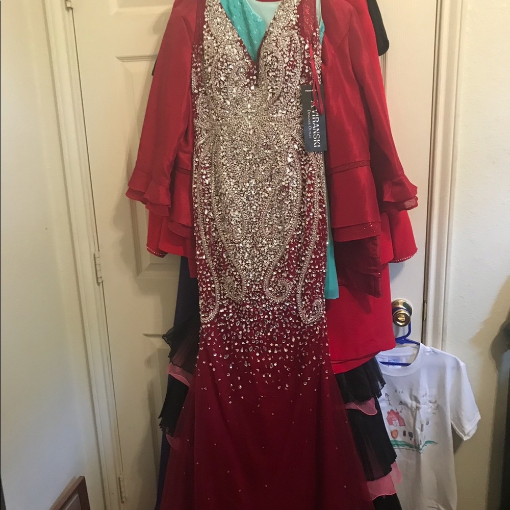 Beautiful Burgundy Prom Dress